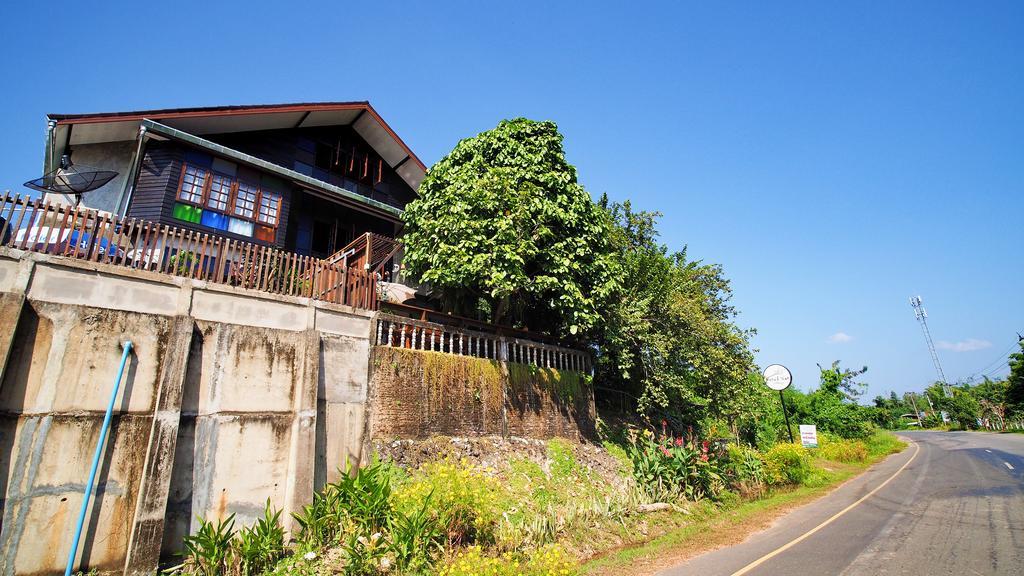 Pround Nan Cottage Exterior photo